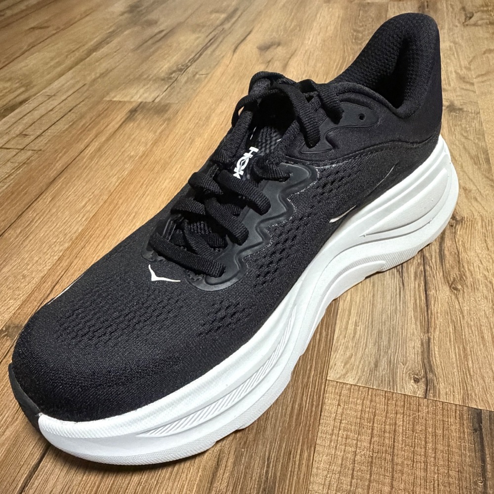 Hoka Bondi 9 Womens Running Shoes Black White Size 9B RIGHT SHOE ONLY!